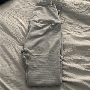 Alphalete OG Revival Legging - Shark Grey